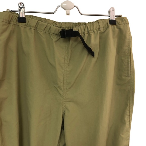TravelSmith Nylon Hiking Pants Lot of 2 Womens M Gray Khaki Camp Hike Travel - Picture 7 of 14